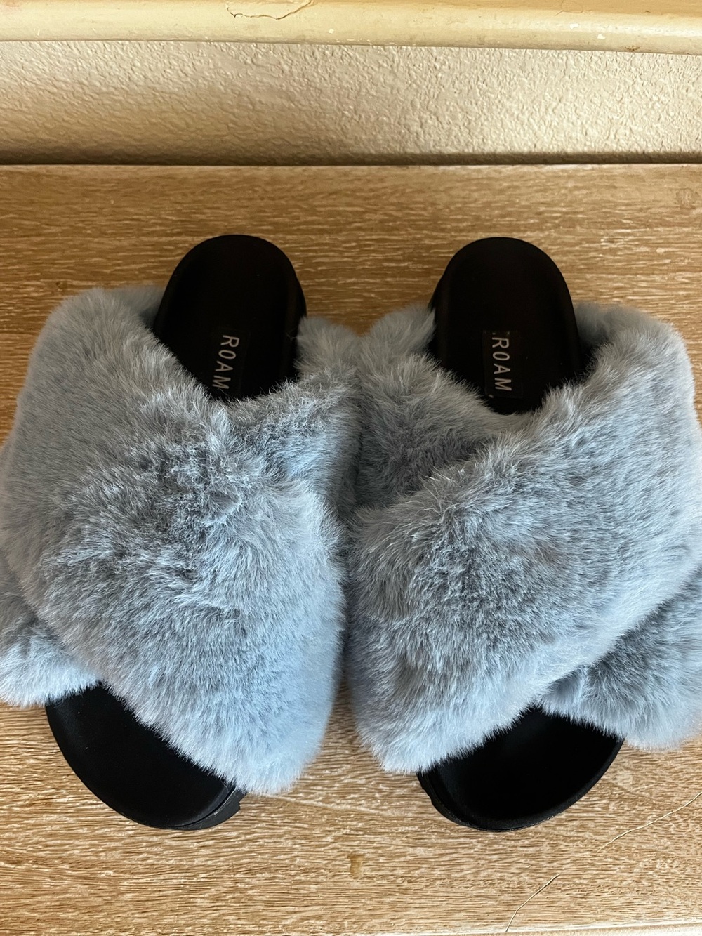 ROAM Cloud Slippers Women’s Size‎ 10 EU 41
